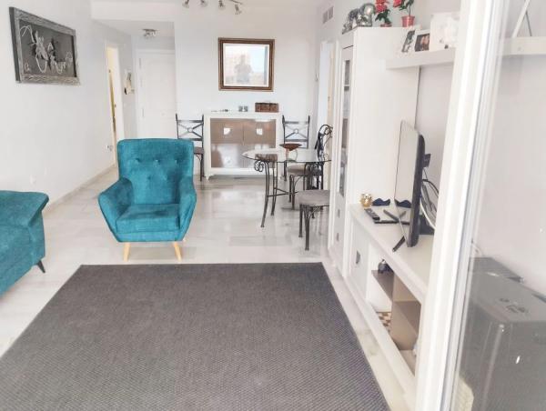 Piso en venta en Calle de Alemania, 1, Benalmádena thumbnail 1