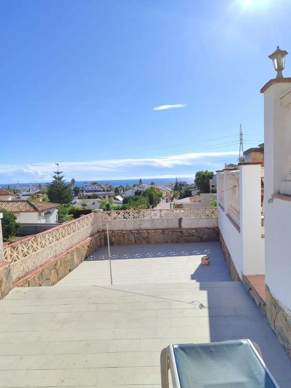 Продажа отдельного шале в  Calle los Sueños, 16 -62, Бенальмадена photo 4