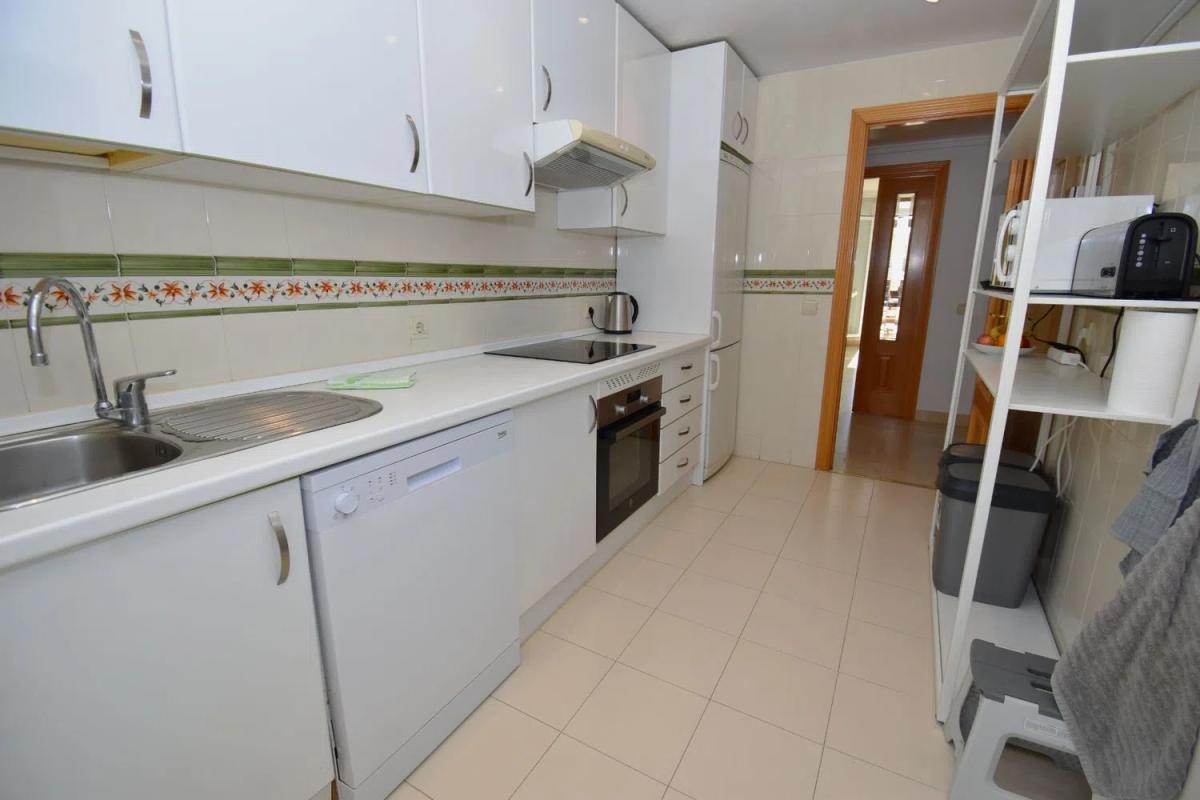 Продажа квартиры на Calle Estribor, 8, Бенальмадена
 photo 5