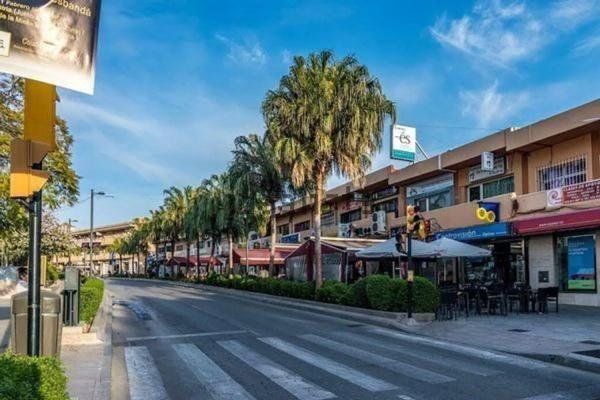 Chalet independiente en venta en  Arroyo de la Miel, Benalmádena photo