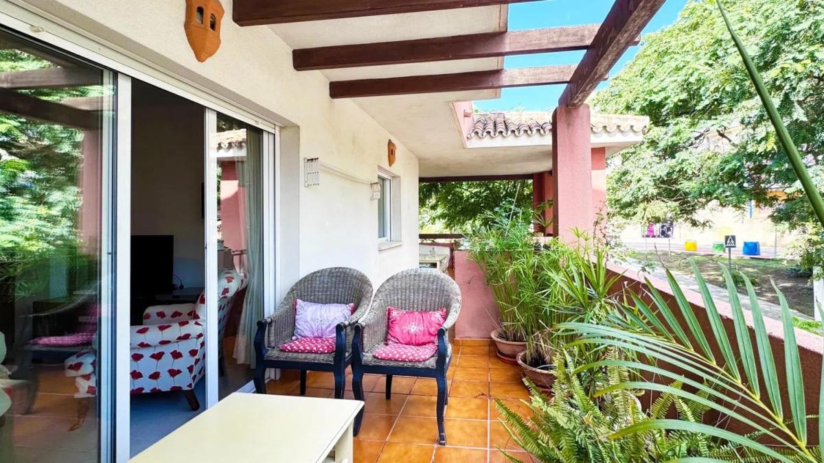 Продажа квартиры на Avenida Estrella del Mar, Бенальмадена
photo 1