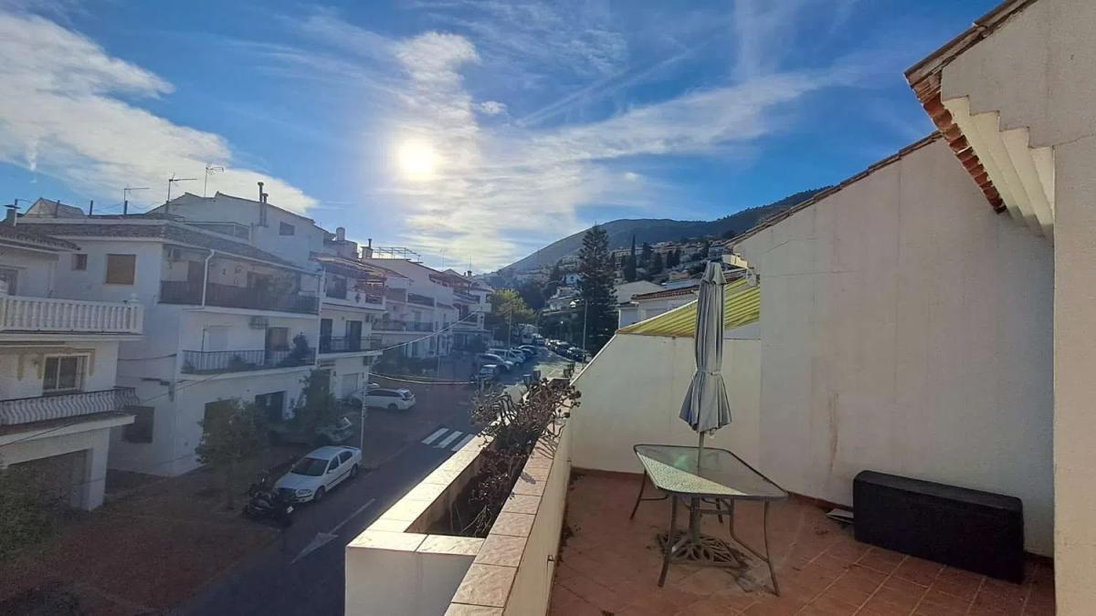 Продажа квартиры на Avenida del Chorrillo, Бенальмадена
photo 1