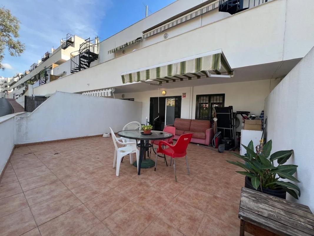 Продажа квартиры на Calle Poseidón, Бенальмадена
photo 2