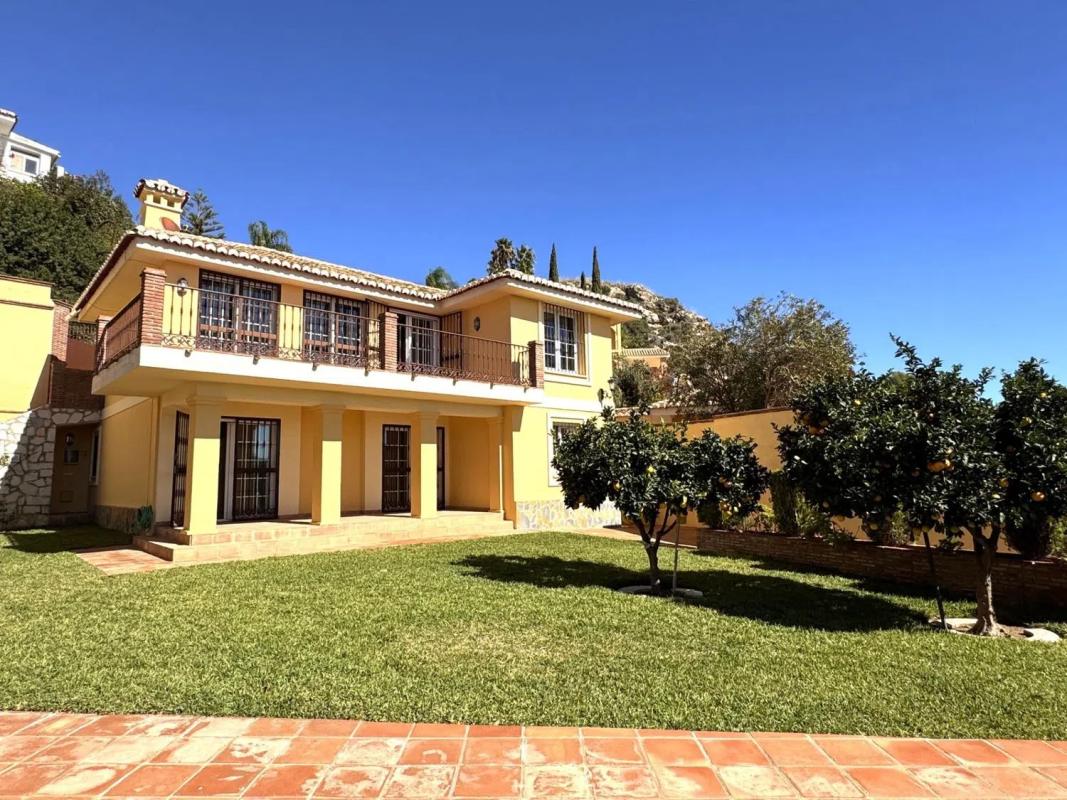 Sprzedaż niezależnego domku jednorodzinnego w Pasaje Córdoba, Benalmádena photo 1