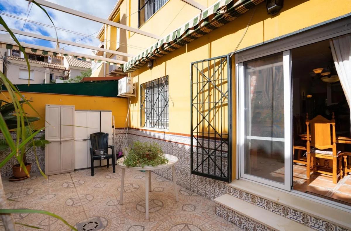 Venta de chalet independiente en Calle de la Mancha, Benalmádena
 photo 2