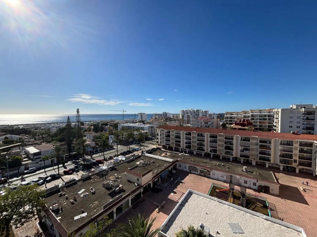 Venta de piso en Avenida Antonio Machado, Benalmádena
photo 1