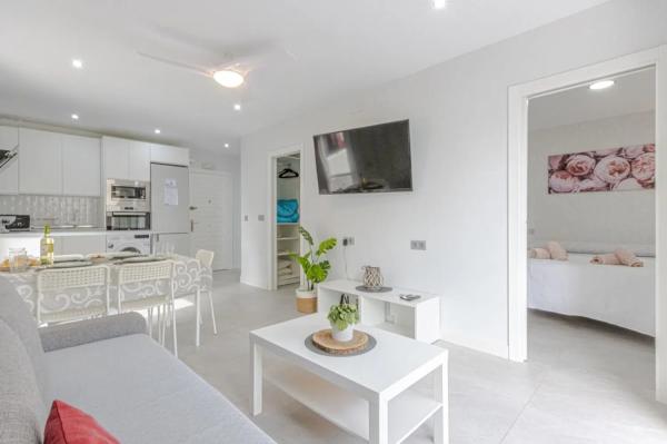 Piso en venta en Avenida del Parque, Benalmádena thumbnail 1