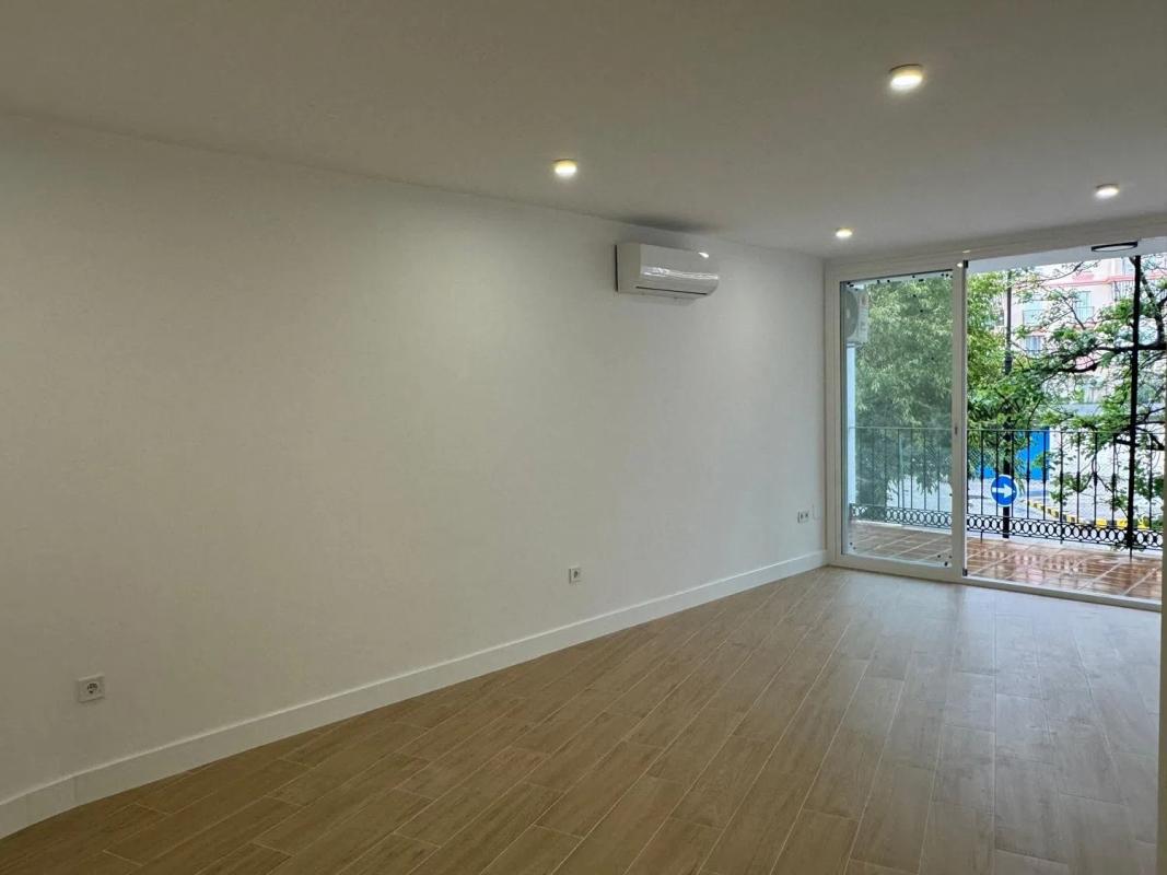 Продажа квартиры на Calle Alhambra, Бенальмадена
photo 1