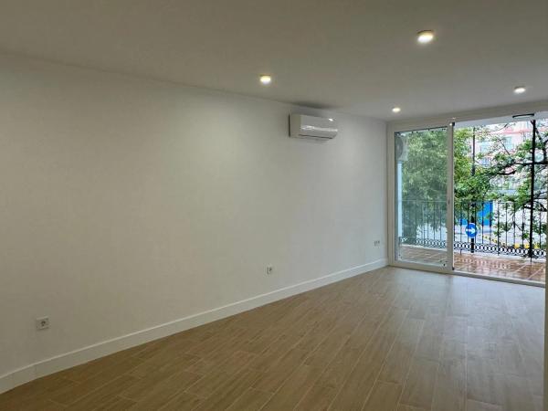 Apartment for sale in  Calle Alhambra, Benalmádena photo 1