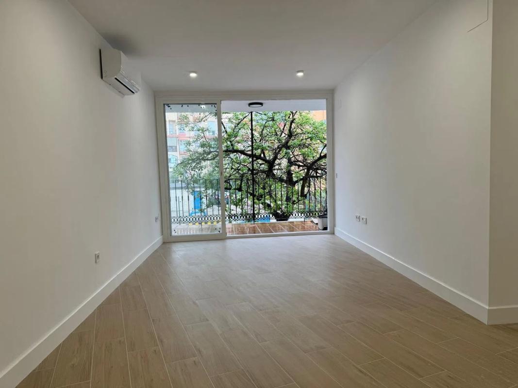 Продажа квартиры на Calle Alhambra, Бенальмадена
photo 2