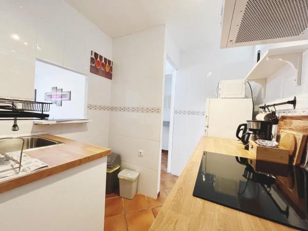 Piso en venta en  Calle Luis Vives, Benalmádena photo 3