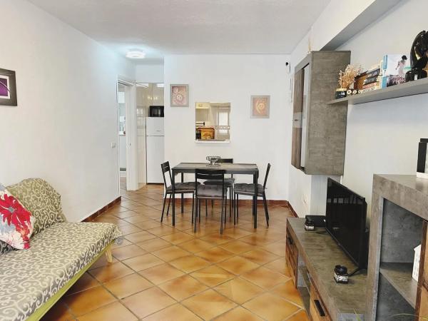 Piso en venta en  Calle Luis Vives, Benalmádena photo 4