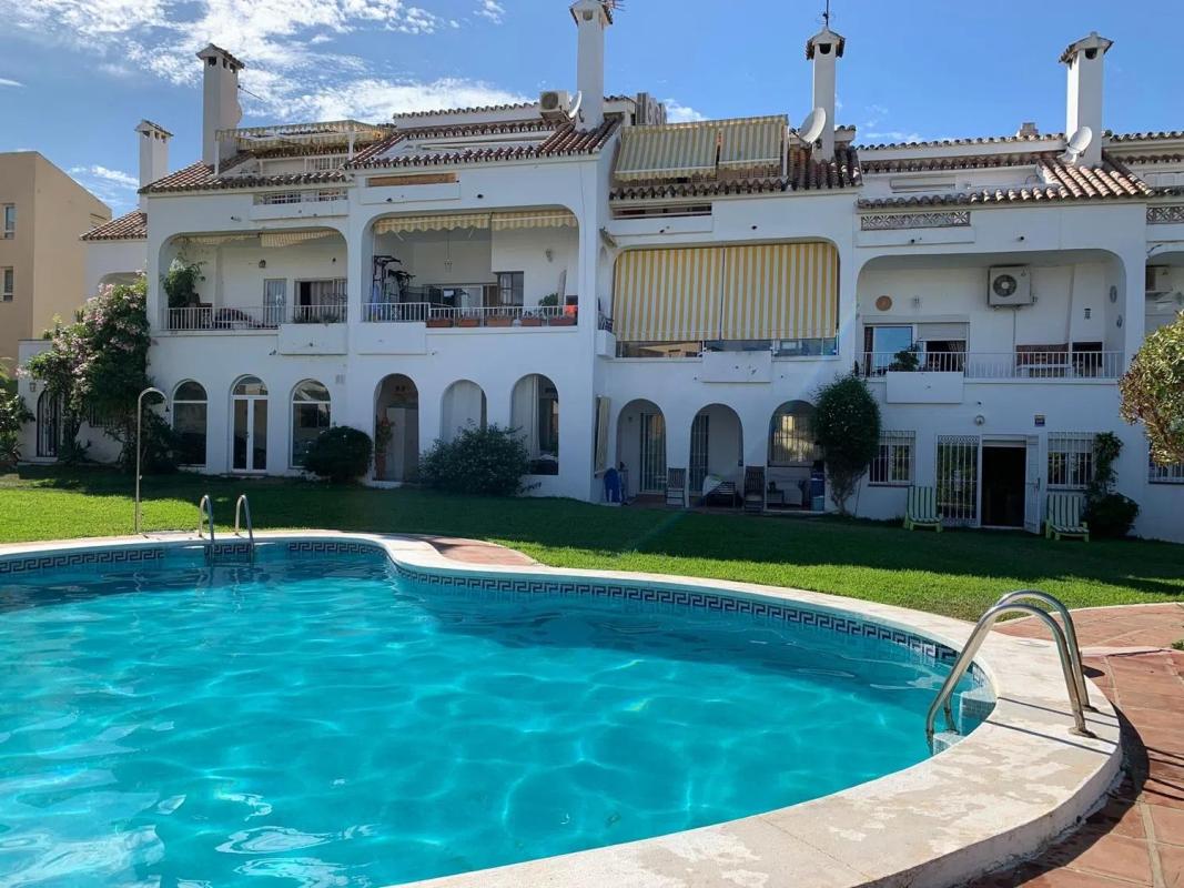 Продажа отдельного шале в Barrio Hacienda Torrequebrada, Бенальмадена photo 1