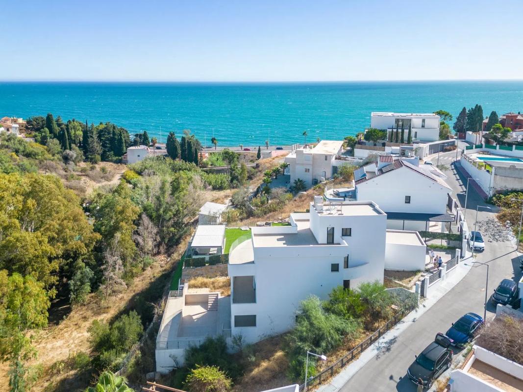 Sale of independent chalet in Calle Horizonte s/n, Benalmádena
photo 1