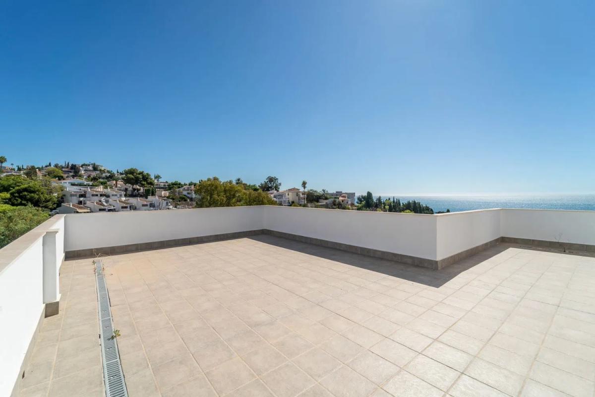 Sale of independent chalet in Calle Horizonte s/n, Benalmádena
photo 2
