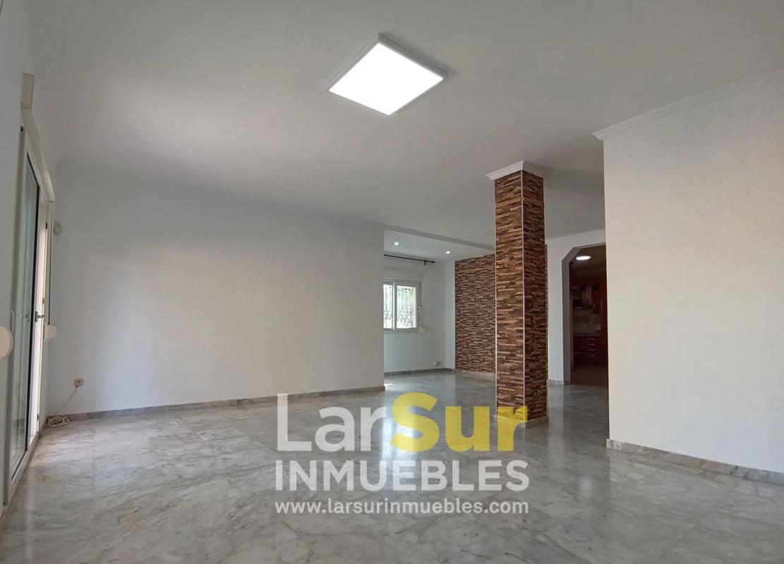 Sprzedaż niezależnego domku jednorodzinnego w  Calle Ortigosa Cameros, Benalmádena photo 4
