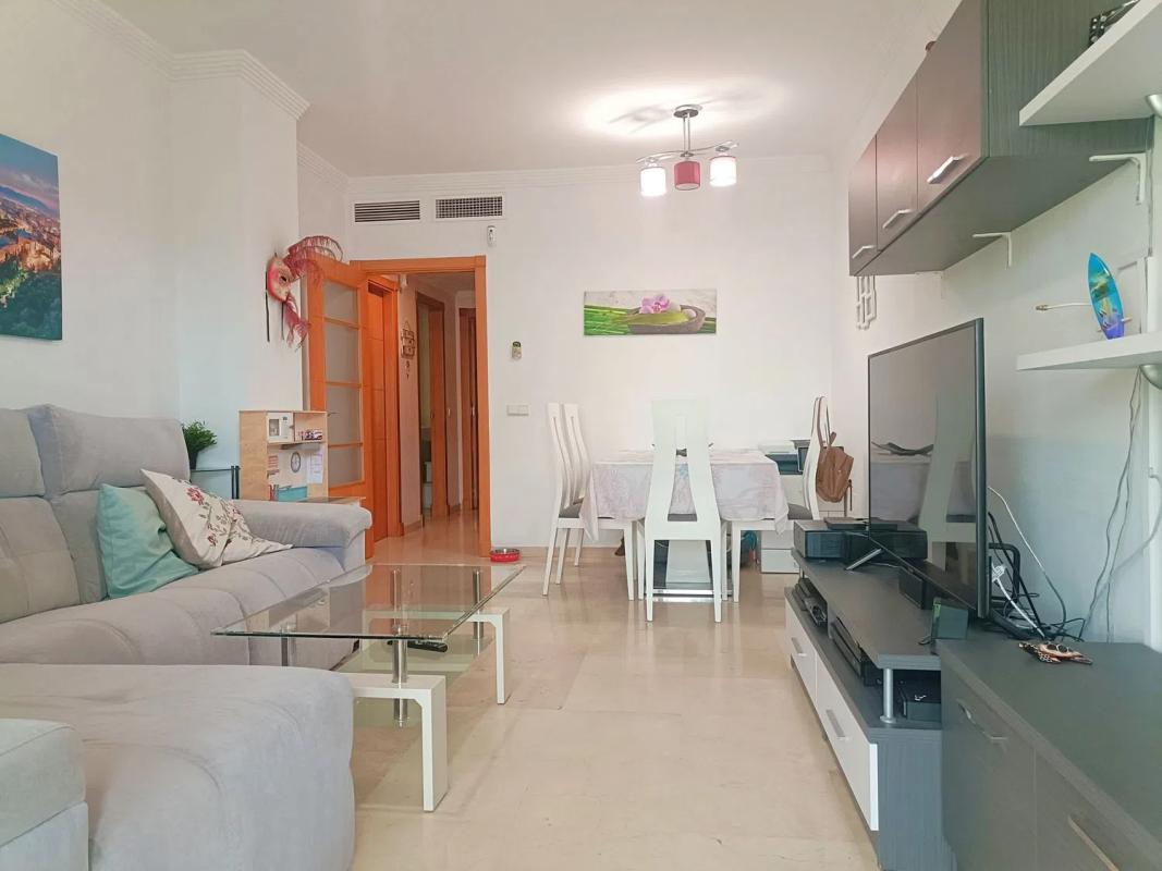Продажа квартиры на Avenida de San Rafael, Бенальмадена
 photo 4