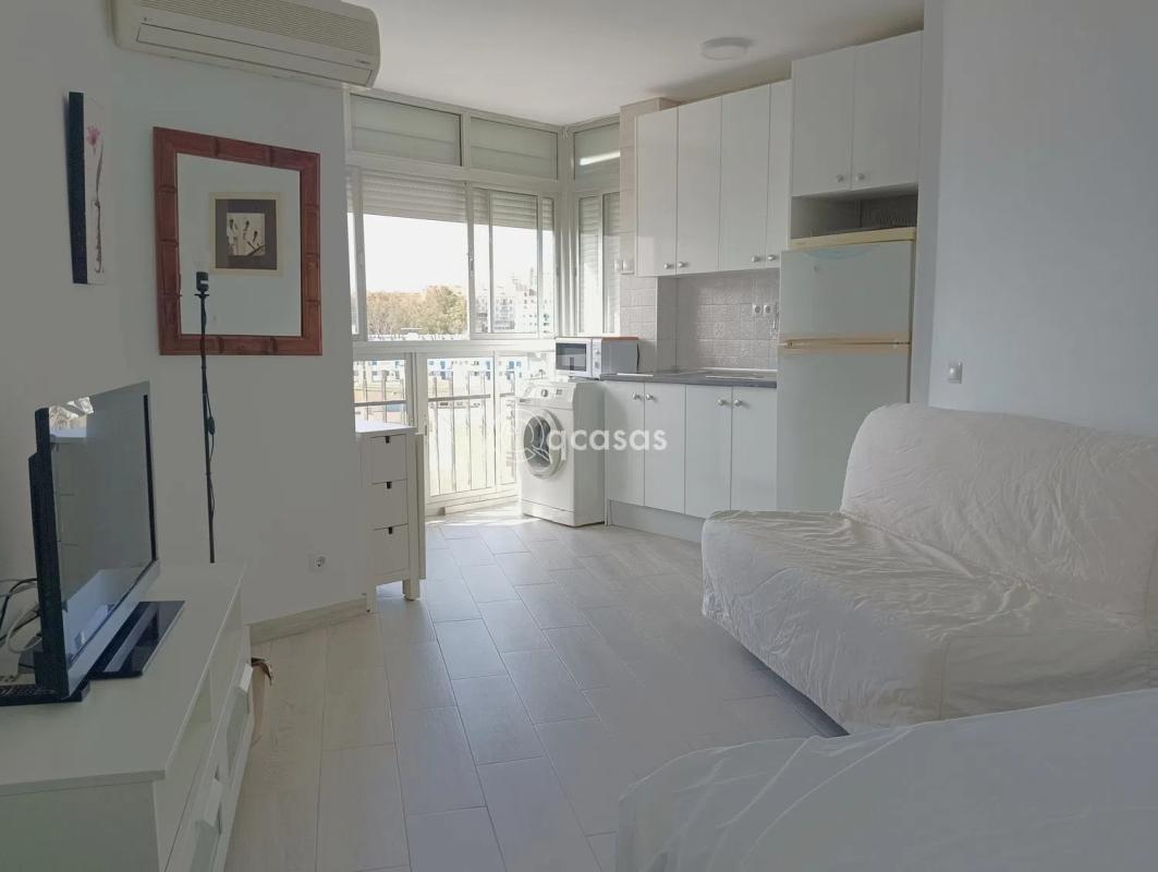 Venta de estudio en Avenida Antonio Machado, Benalmádena photo 4