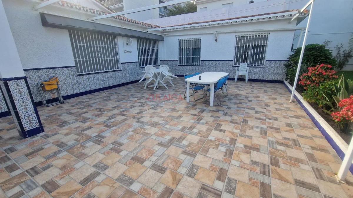 Продажа отдельного шале в Solymar - Puerto Marina, Бенальмадена photo 4