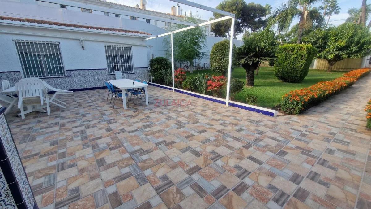 Продажа отдельного шале в Solymar - Puerto Marina, Бенальмадена photo 5