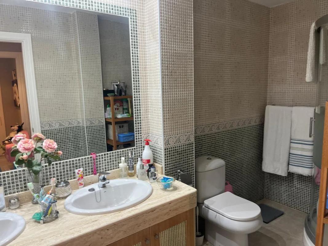 Продажа квартиры на Calle Bahía, 4, Бенальмадена
photo 5