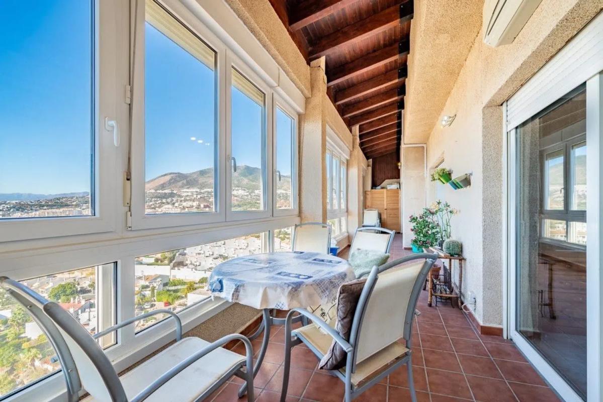 Продажа квартиры на Calle El Coloso, Бенальмадена
photo 1