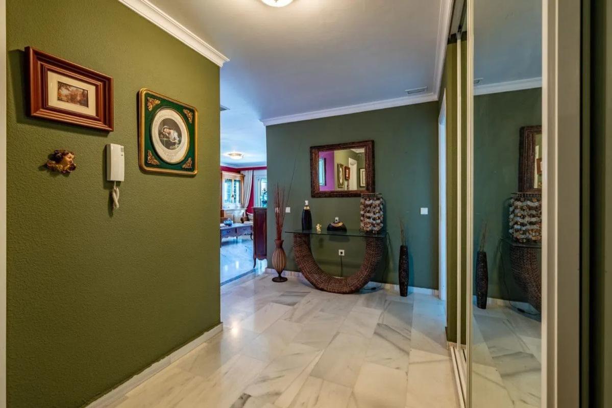 Продажа квартиры на Calle El Coloso, Бенальмадена
photo 5
