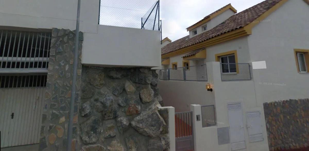 Sprzedaż niezależnego domku jednorodzinnego w Calle Rambla, 9, Benalmádena photo 2