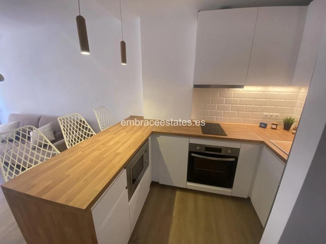 Продажа квартиры на Avenida Gamonal, 6, Бенальмадена
photo 2