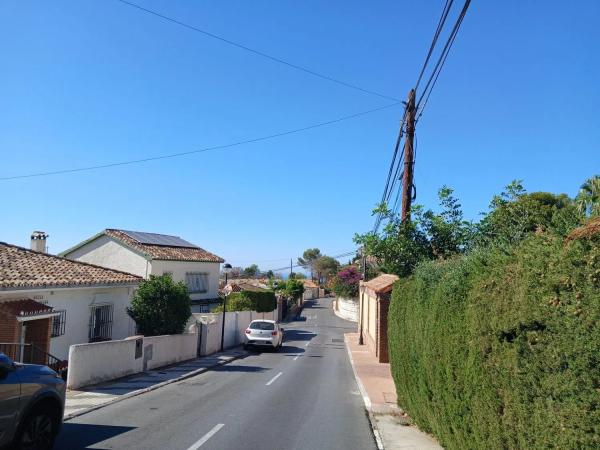 Коттедж на продажу в  Calle Granada, Бенальмадена photo 2