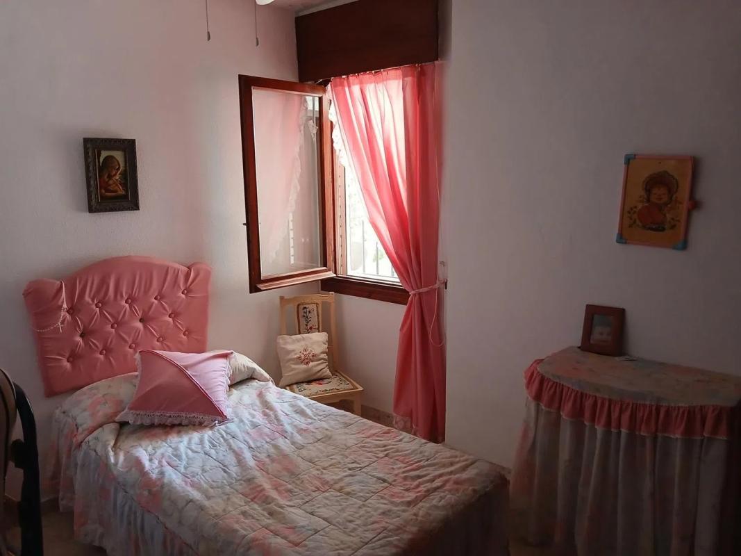 Sprzedaż niezależnego domku jednorodzinnego w  Calle Granada, Benalmádena photo 3