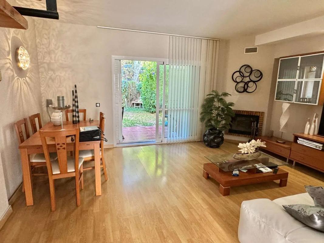 Sale of independent chalet in Calle Amanecer, Benalmádena
photo 1