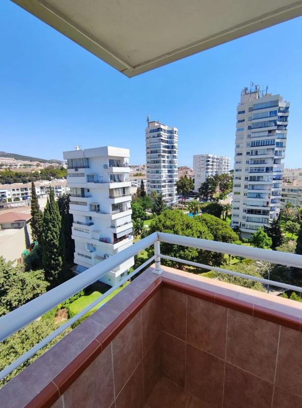 Venta de piso en Calle Obispo Herrera Oria, Benalmádena
 photo 2
