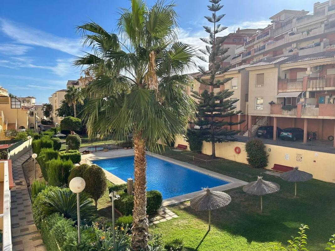 Sale of apartment in Calle Ancla, Benalmádena
 photo 2