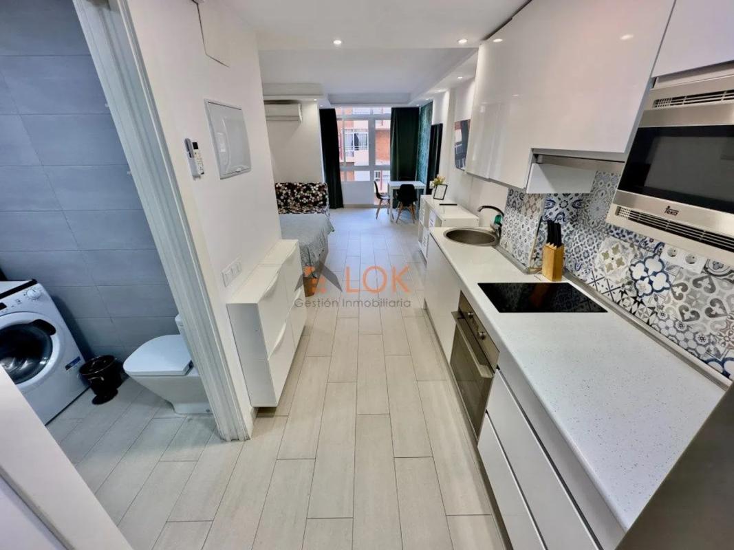 Venta de estudio en Avenida gamonal, Benalmádena photo 2