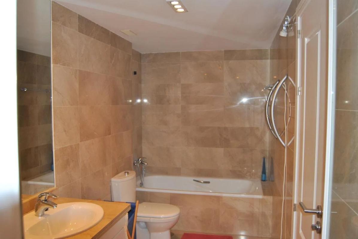 Продажа квартиры на Calle Camelia, Бенальмадена
 photo 3