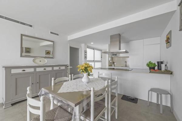 Apartment for sale in  Barrio Hacienda Torrequebrada, Benalmádena photo 3