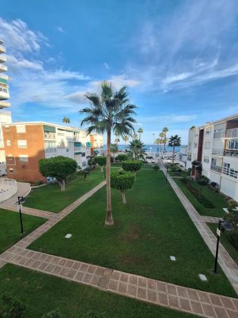 Mieszkanie na sprzedaż w Avenida Manuel Mena Palma, 3, Benalmádena thumbnail 2