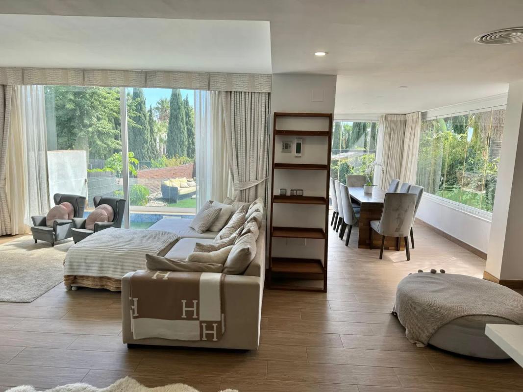 Venta de chalet independiente en Avenida del Higuerón, Benalmádena
photo 2