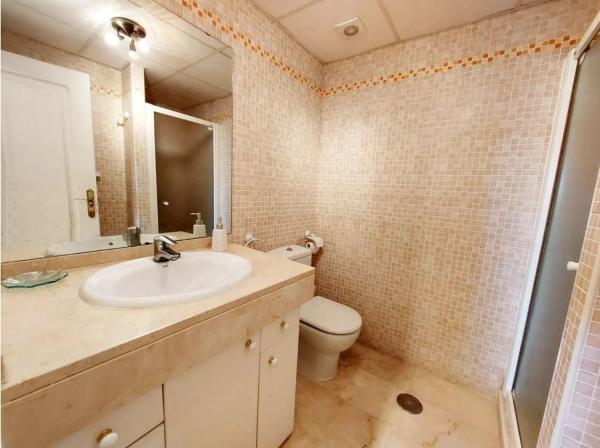 Apartment for sale in  Calle Gabriela Mistral, Benalmádena photo 3