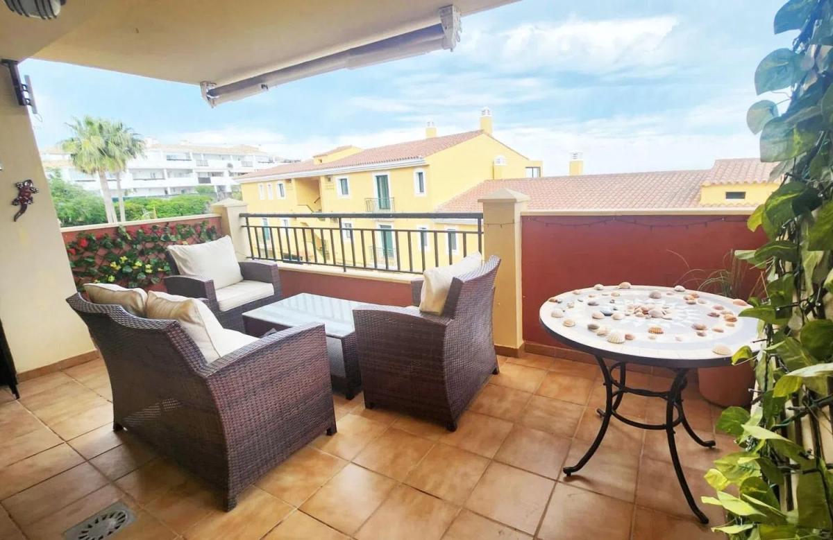 Sale of apartment in Calle Gabriela Mistral, Benalmádena
photo 5
