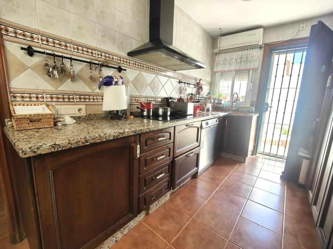 Sale of independent chalet in Calle Andrómeda, Benalmádena
photo 3