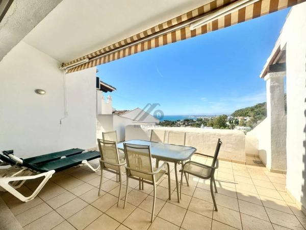 Penthouse for sale in  Calle Castaño, Benalmádena photo 1