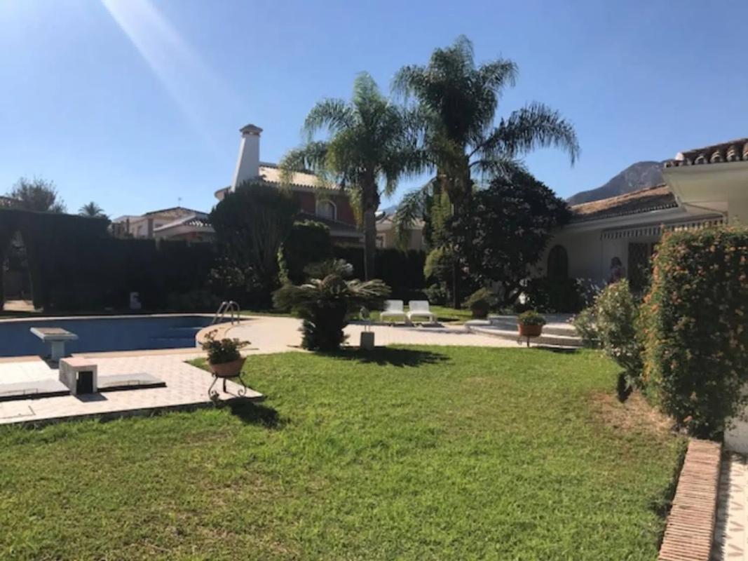 Venta de chalet independiente en Avenida Marysol, Benalmádena
photo 1