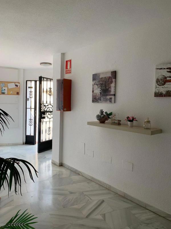 Продажа квартиры на Barrio Zona Centro Comercial Torrequebrada, Бенальмадена
 photo 2