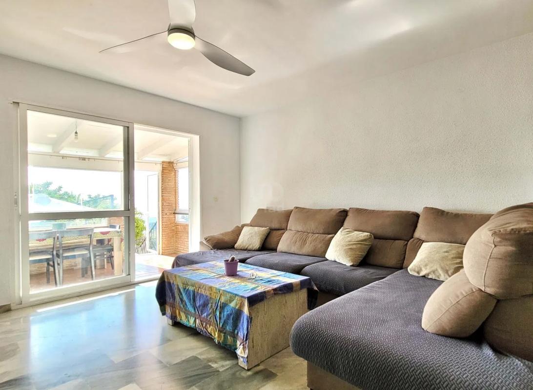 Sale of independent chalet in Barrio Rancho Domingo - La Hacienda, Benalmádena
photo 3
