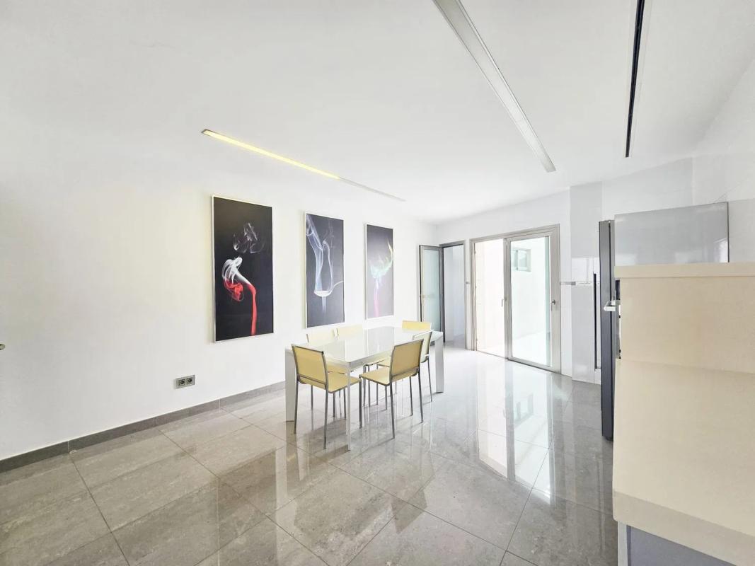 Продажа отдельного шале в Calle Calipso s/n, Бенальмадена photo 4
