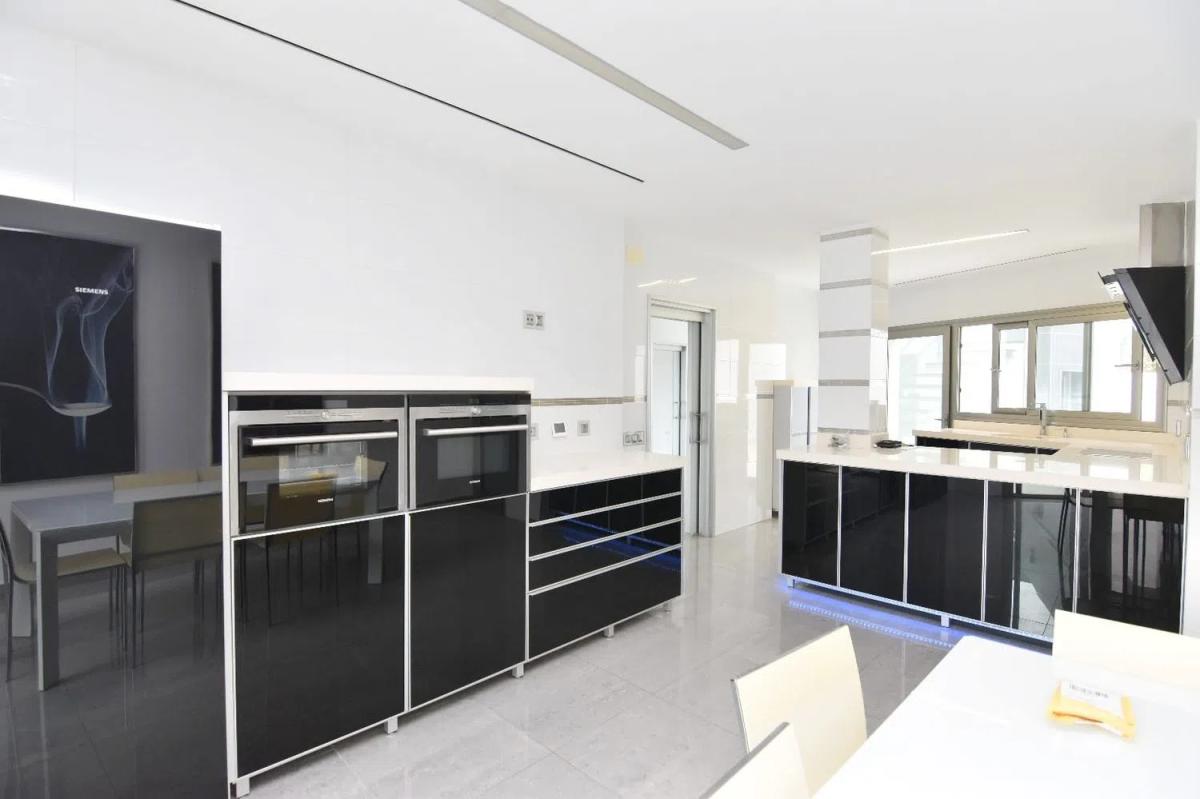 Продажа отдельного шале в Calle Calipso s/n, Бенальмадена photo 5