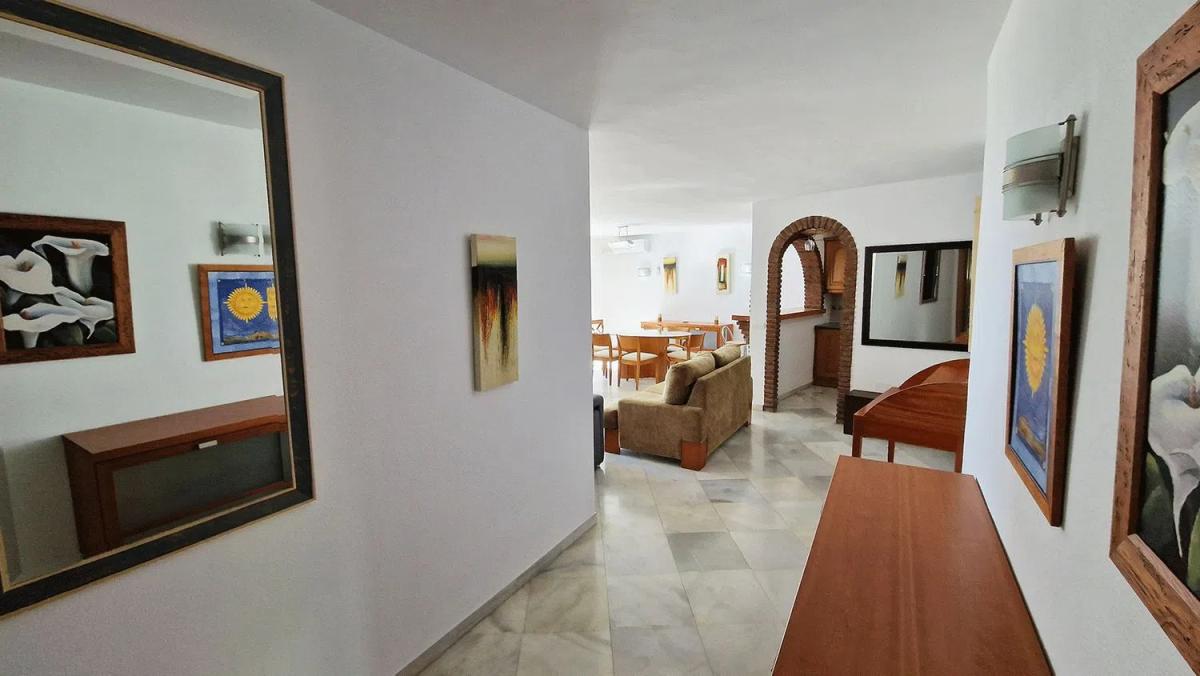 Продажа квартиры на Barrio Zona Centro Comercial Torrequebrada, Бенальмадена
photo 5