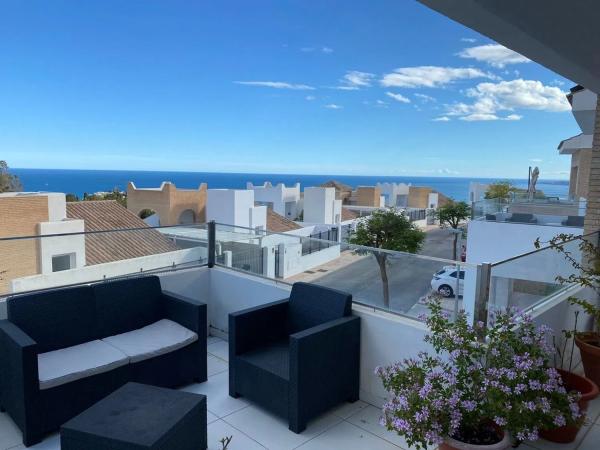 Wolnostojąca willa na sprzedaż w Calle Macadamia, Benalmádena photo 1